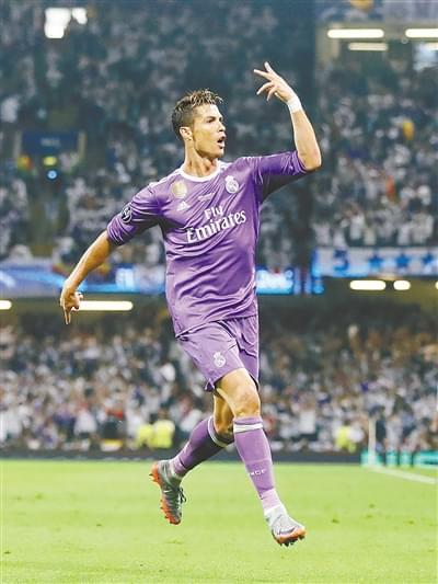 官方：狼队签下挪威后卫沃尔费；据悉转会费为1200万欧（官宣：狼队引进挪威后卫沃尔费，转会费约1200万欧元）