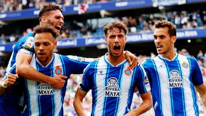 巴萨本赛季13次射门中框，与拜仁、米兰并列五大联赛球队最多（巴萨本季13次射门中框，与拜仁、米兰并列五大联赛榜首）